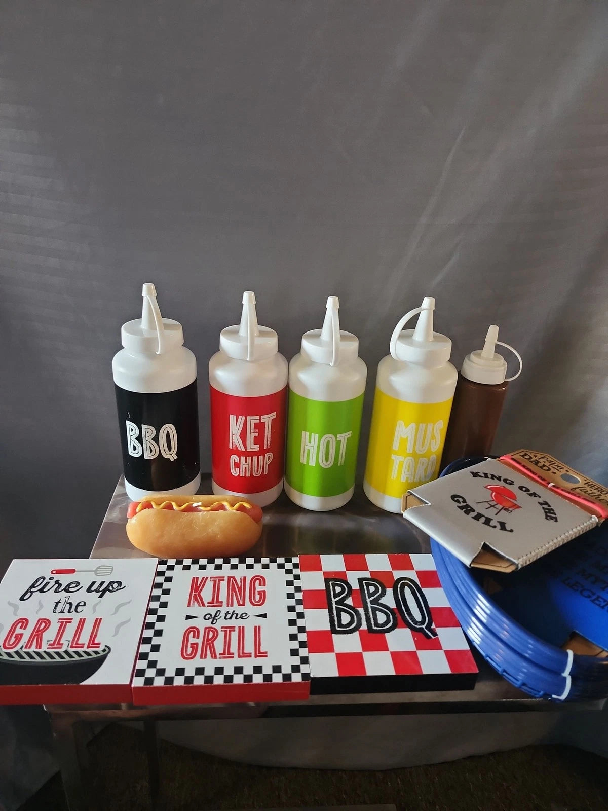 BBQ And Grill Kit Condiment Squeeze Bottles Ketchup Mustard Sauce Grill Party